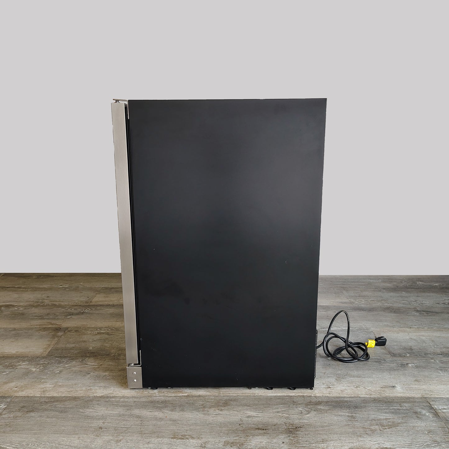 Wine Enthusiast 30 in. Dual Zone Wine Cooler VS7010131