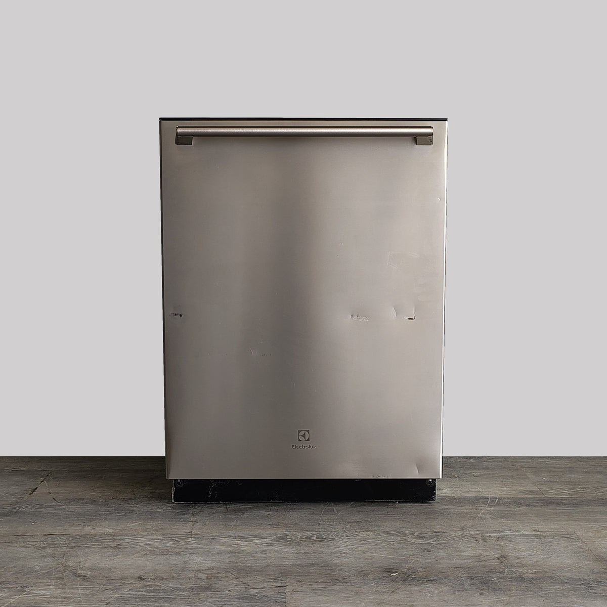 Electrolux 24 In. Built-In Dishwasher with SmartBoost Technology and Third Rack EDSH4944BS