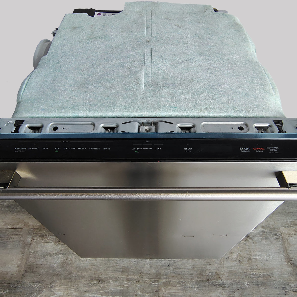 Electrolux 24 In. Built-In Dishwasher with SmartBoost Technology and Third Rack EDSH4944BS