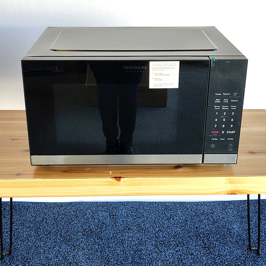 Frigidaire Gallery 24 in. Built-In Microwave in Stainless Steel with Sensor Cook GMBS3068BF