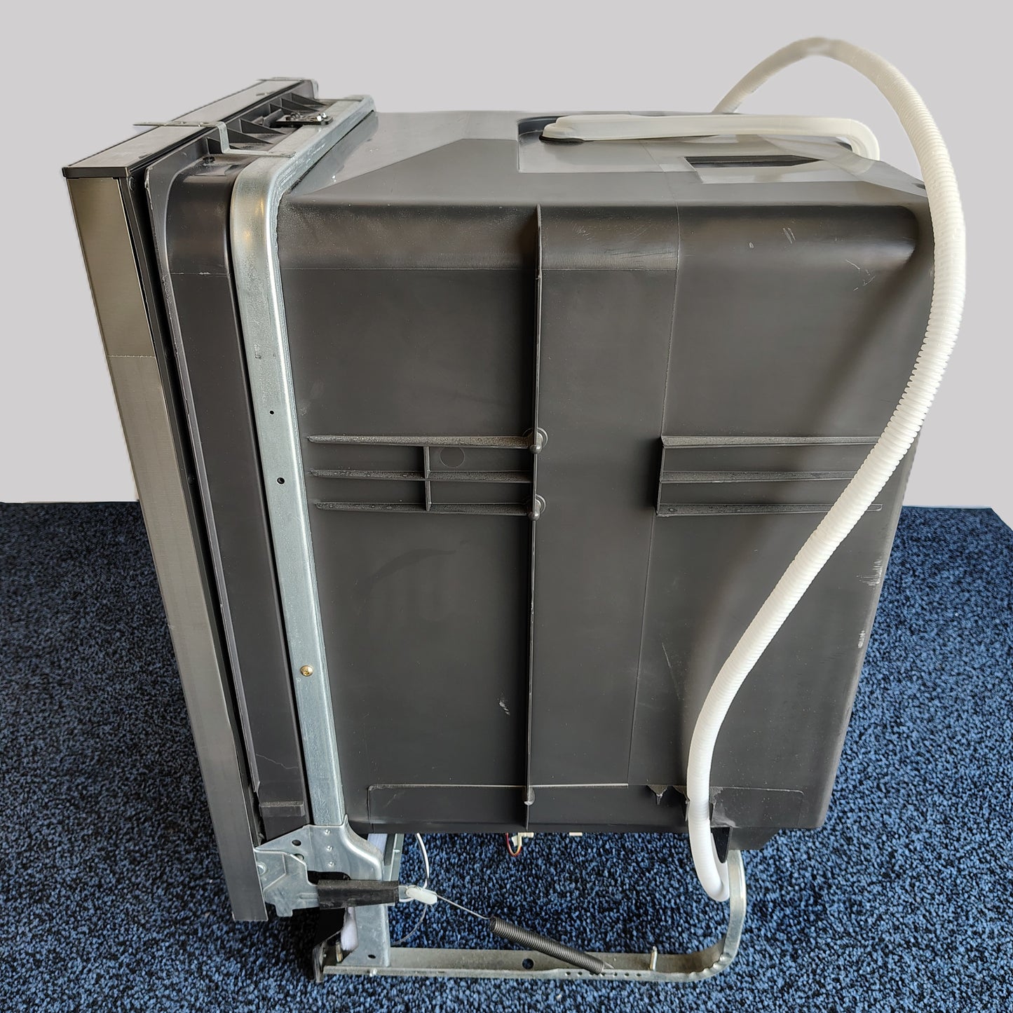 Frigidaire 24 in Top Control Built-in Dishwasher with Plastic Tub in Stainless Steel FDPH4316AS