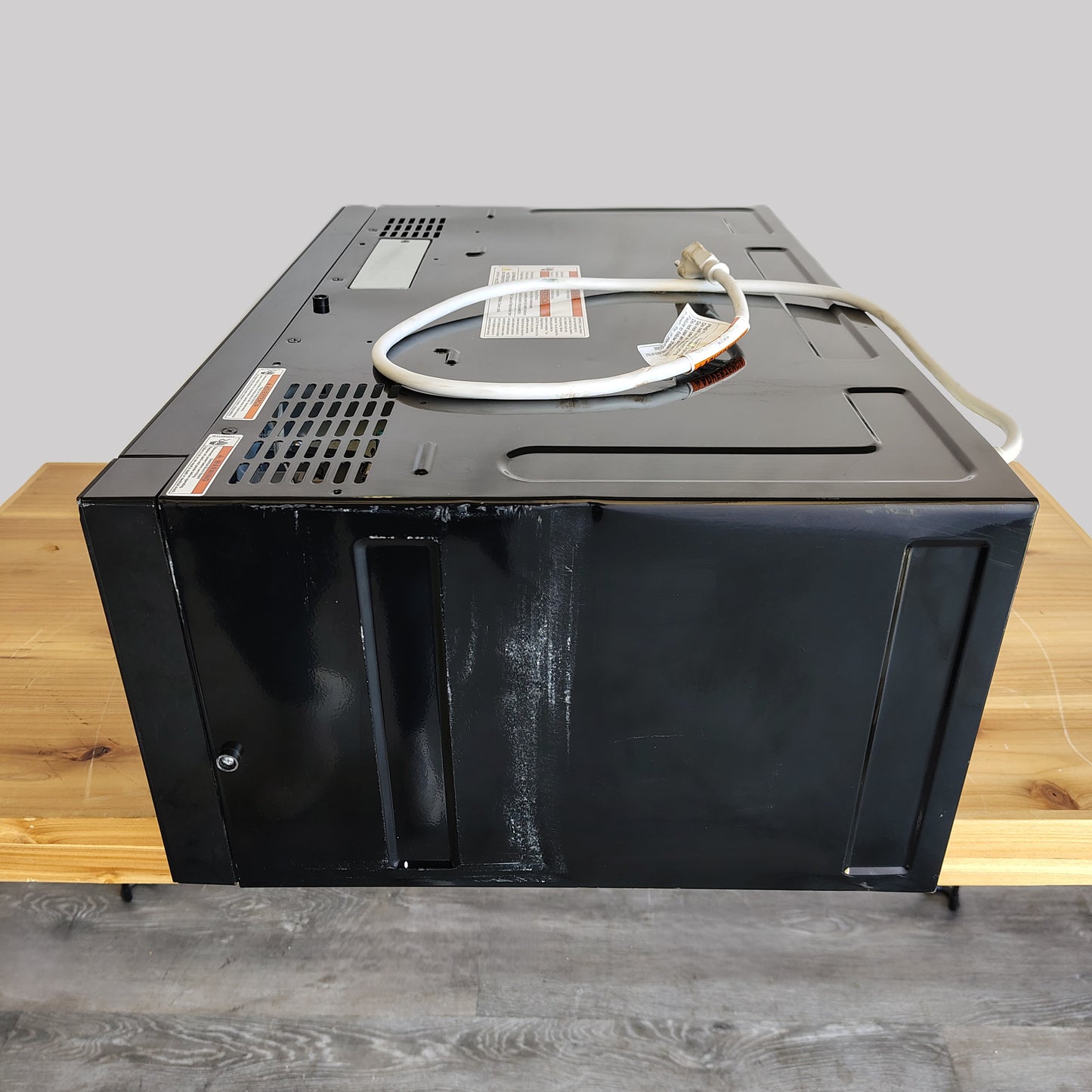 Whirlpool 1.1 cu. ft. Low Profile Built-In Microwave Hood Combination in Black WMT50011KS03