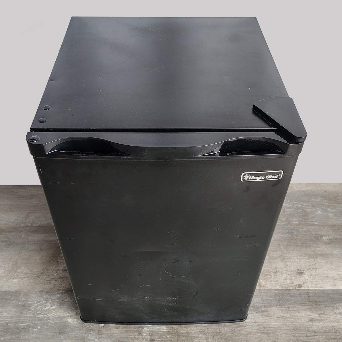 Magic Chef 2.6 cu. ft. Mini Fridge in Black without Freezer HMAR265BE