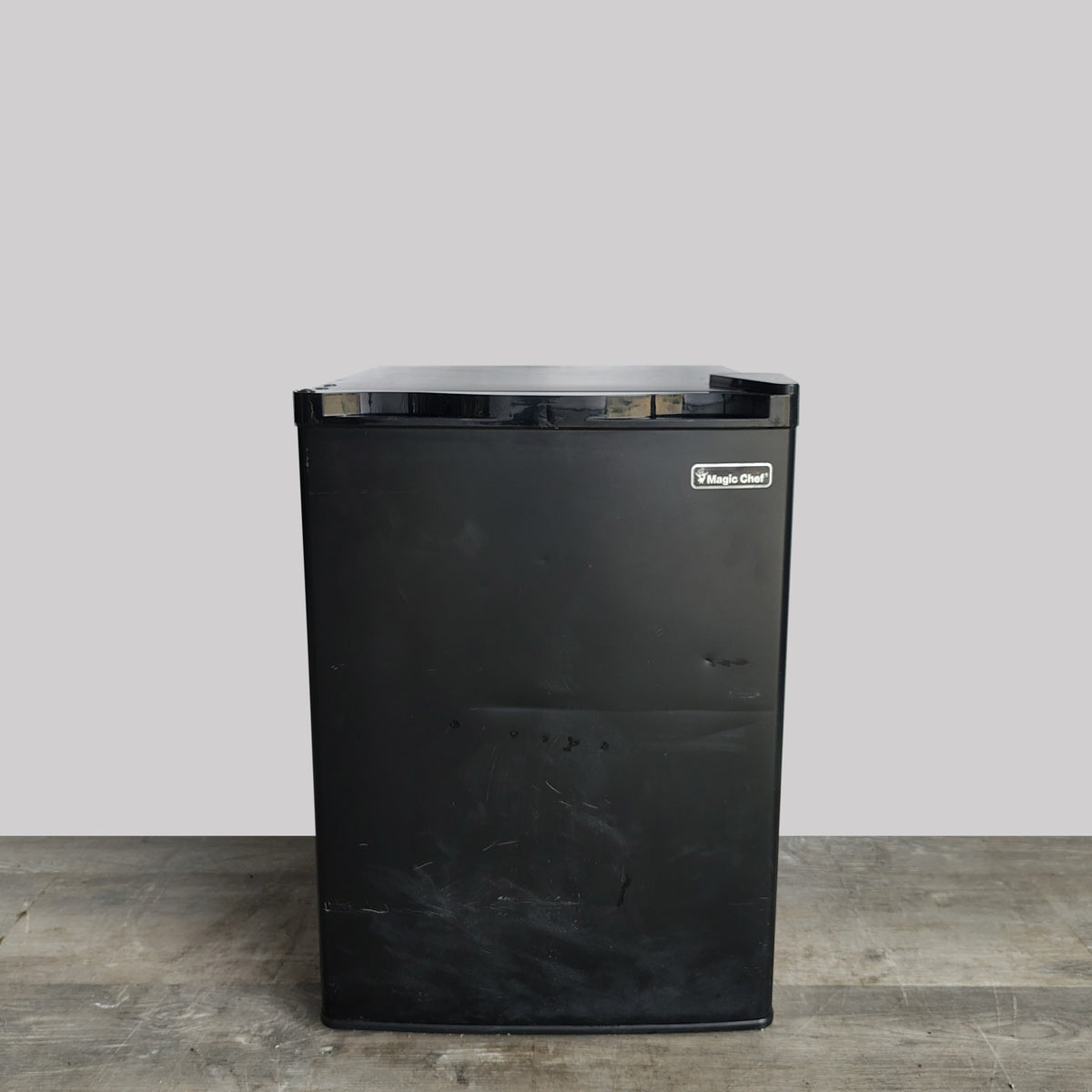 Magic Chef 2.6 cu. ft. Mini Fridge in Black without Freezer HMAR265BE