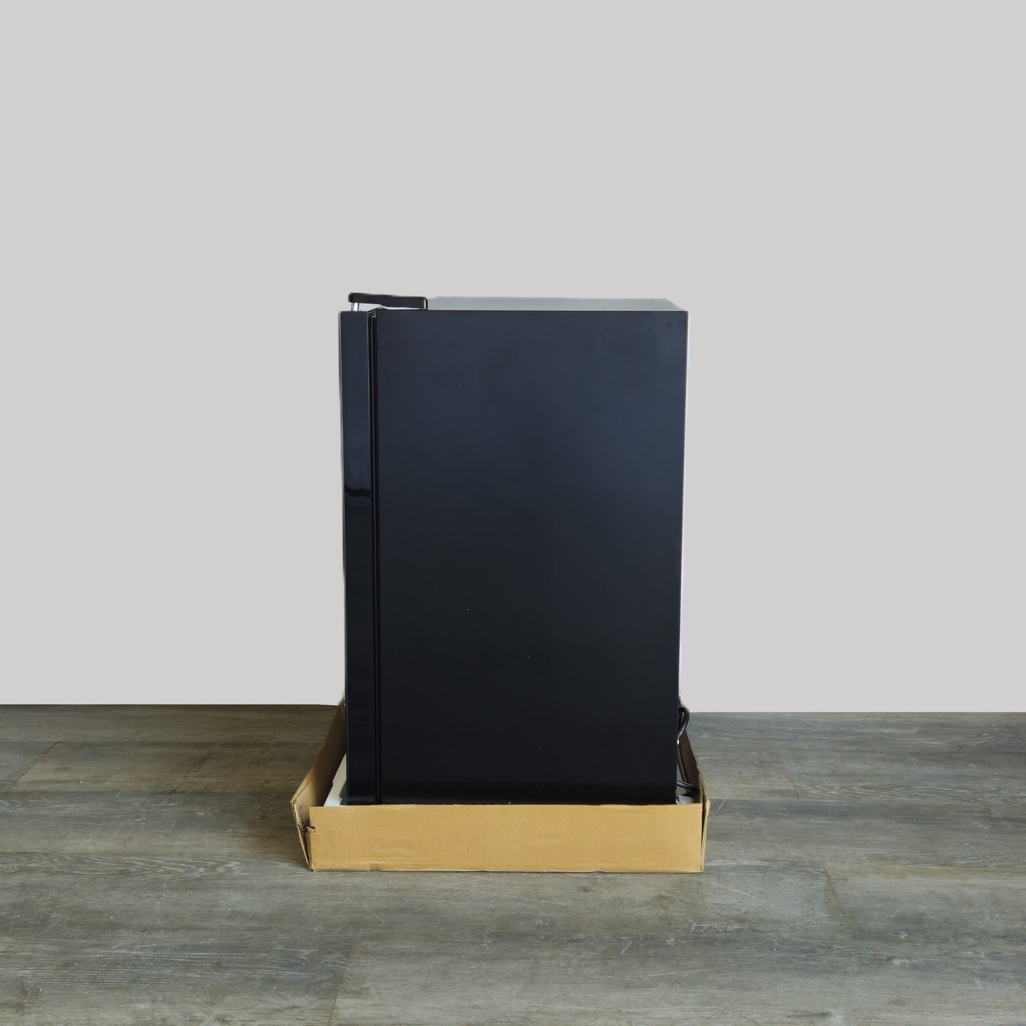 NewAir Shadow Series Freestanding Wine Cooler NWC024BK00