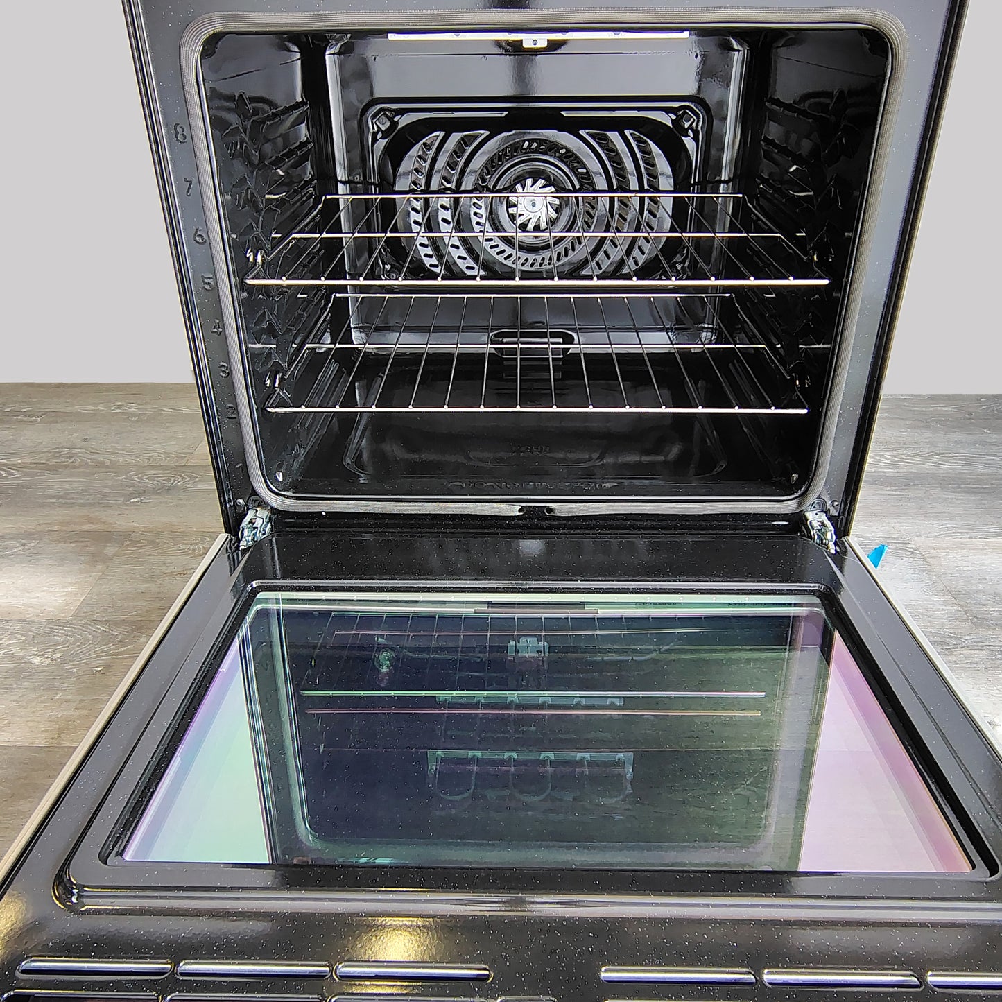 Frigidaire Gallery 5-Burner Element Slide-In Induction Range with Total Convection and Air Fry GCFI3060BF