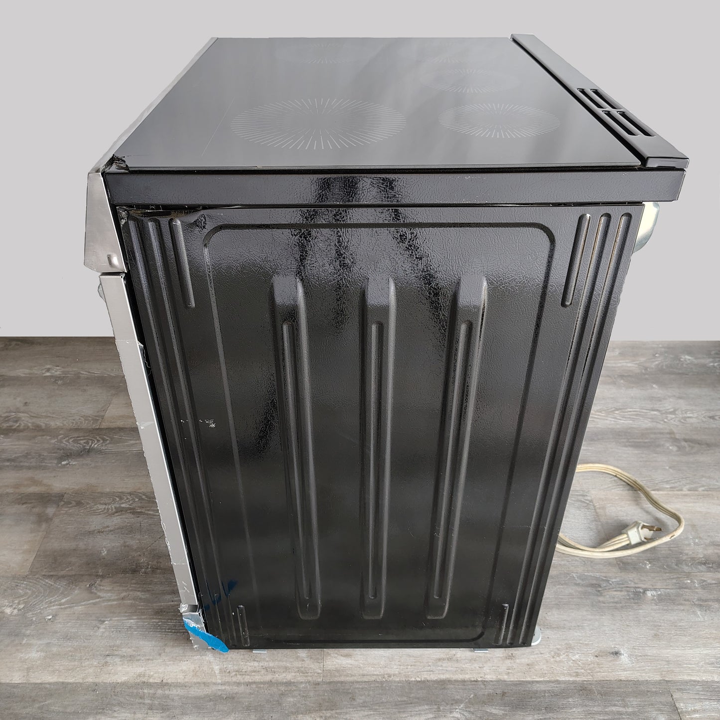 Frigidaire Gallery 5-Burner Element Slide-In Induction Range with Total Convection and Air Fry GCFI3060BF