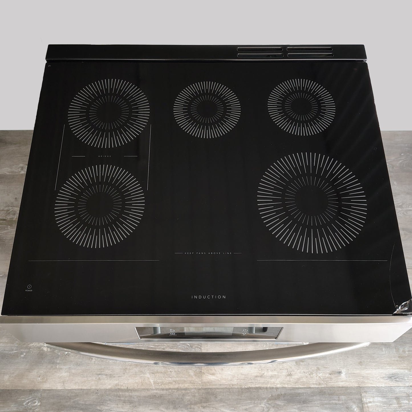 Frigidaire Gallery 5-Burner Element Slide-In Induction Range with Total Convection and Air Fry GCFI3060BF