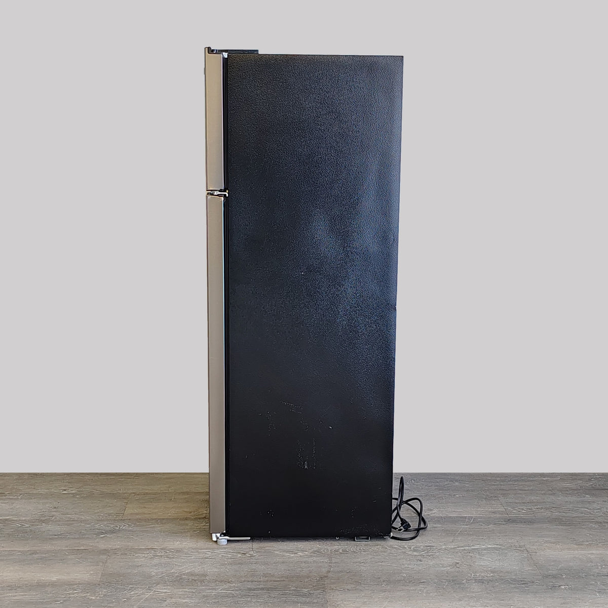 Vissani 7.2 cu. ft. Top Freezer Refrigerator in Stainless Steel Look MDTF7SSES4