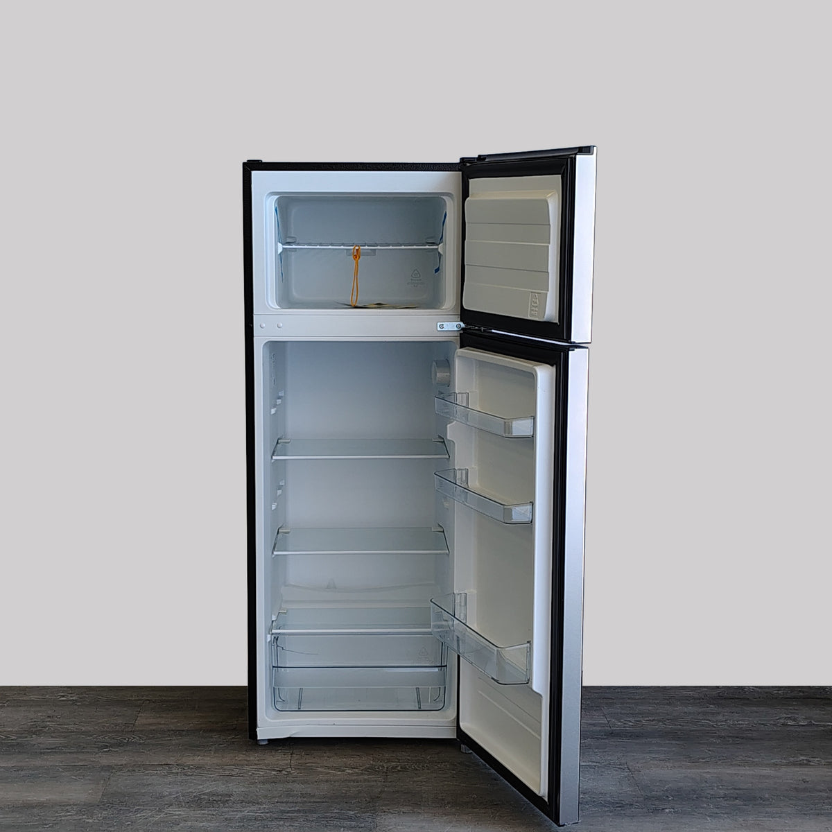 Vissani 7.2 cu. ft. Top Freezer Refrigerator in Stainless Steel Look MDTF7SSES4